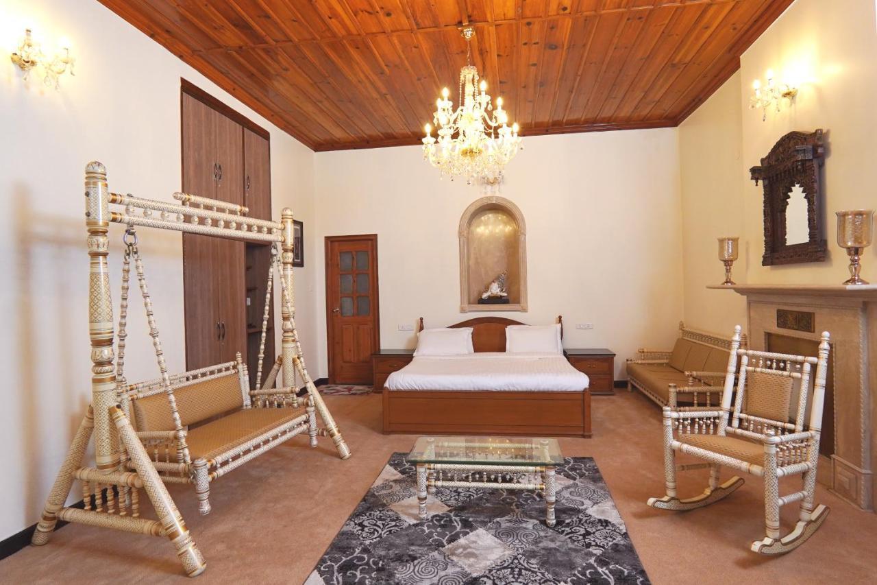 Bed and Breakfast The Edgeworth à Shimla Extérieur photo